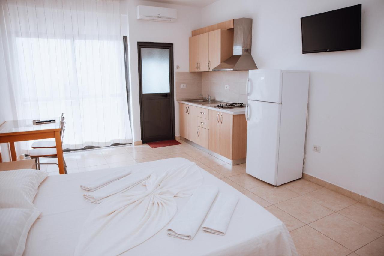 Hotel Perdja Velipoje Bagian luar foto