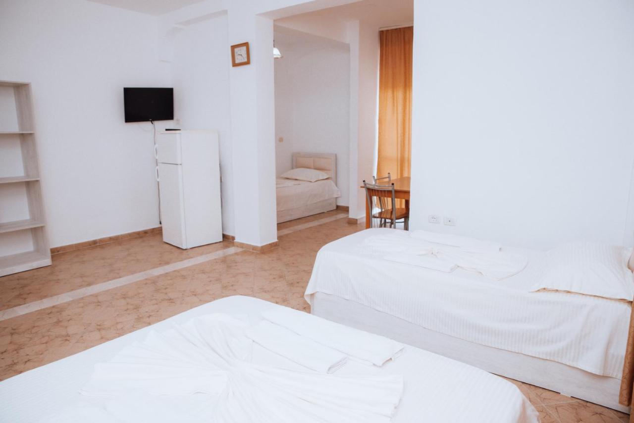 Hotel Perdja Velipoje Bagian luar foto