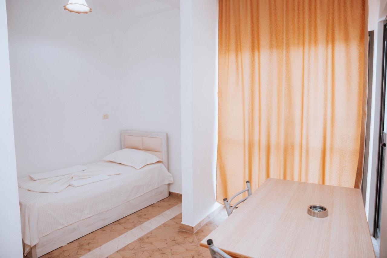 Hotel Perdja Velipoje Bagian luar foto