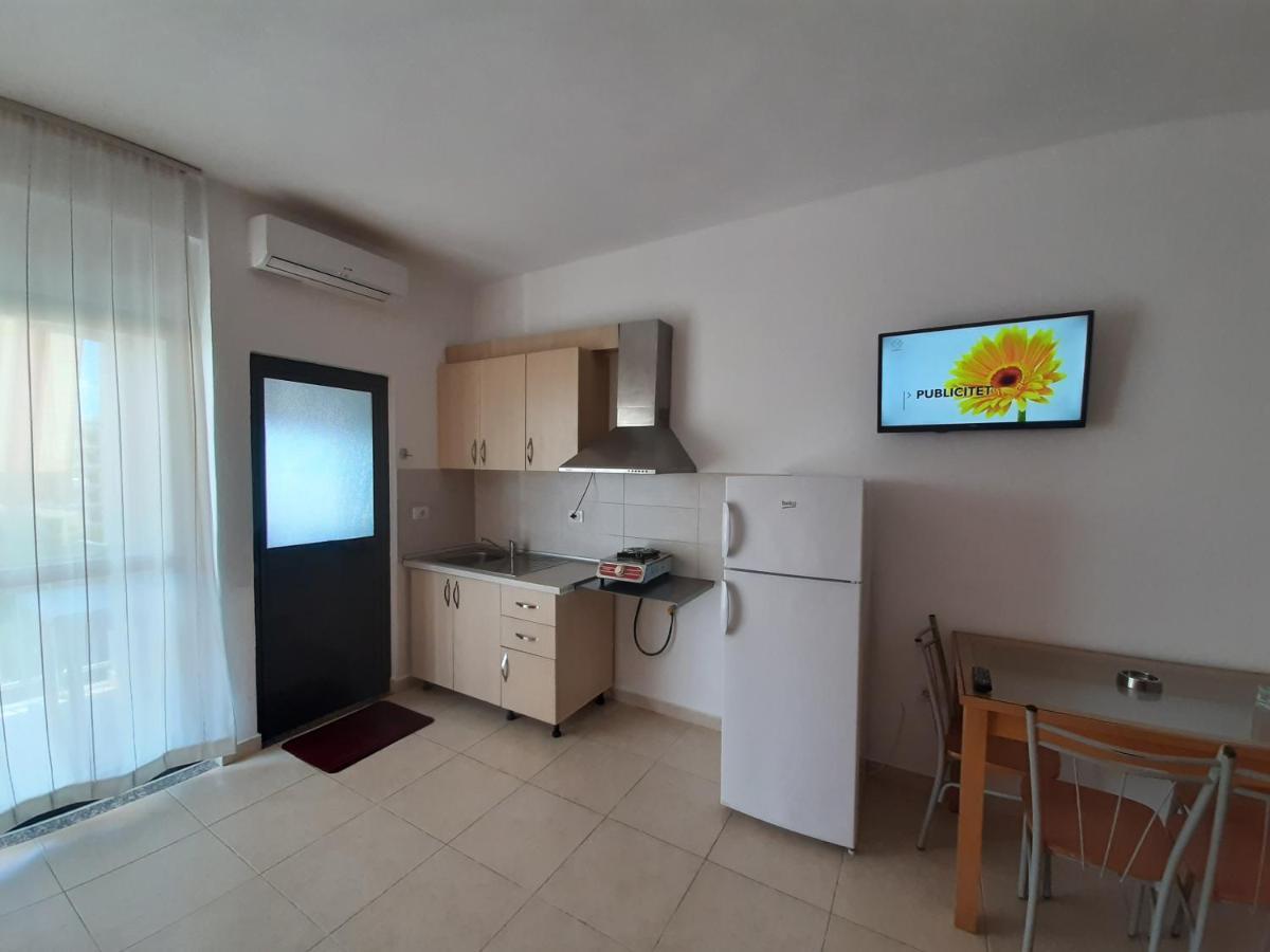 Hotel Perdja Velipoje Bagian luar foto